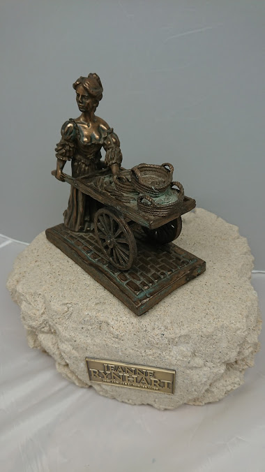 Molly Malone Bronze Sculpture - Jeanne Rynhart - Medium